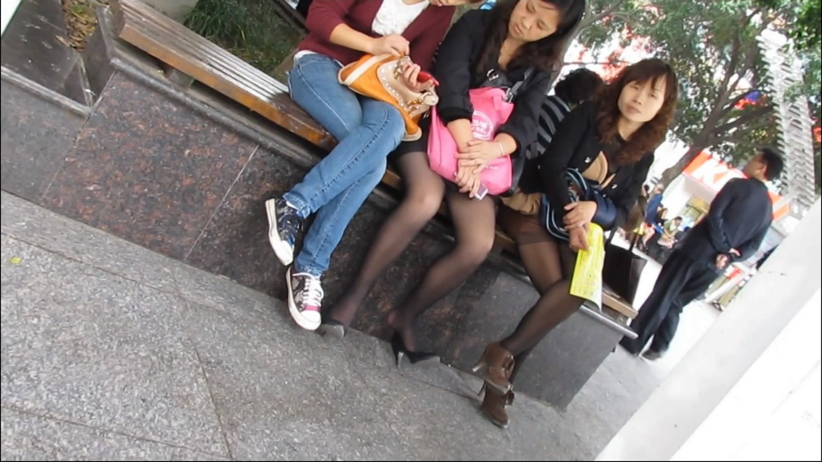 streetsnapshoep[00 00 38][20181209 202847 2]